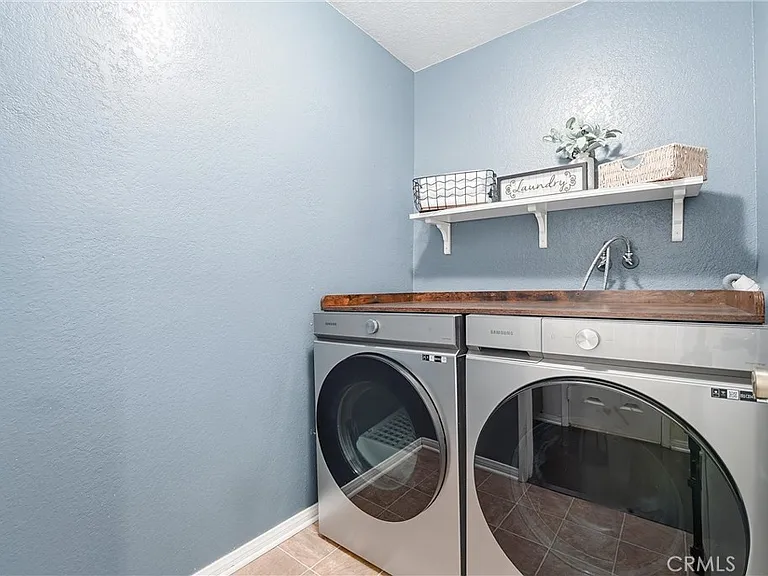 334 S Walnut Ave #D-11 — Photo 10