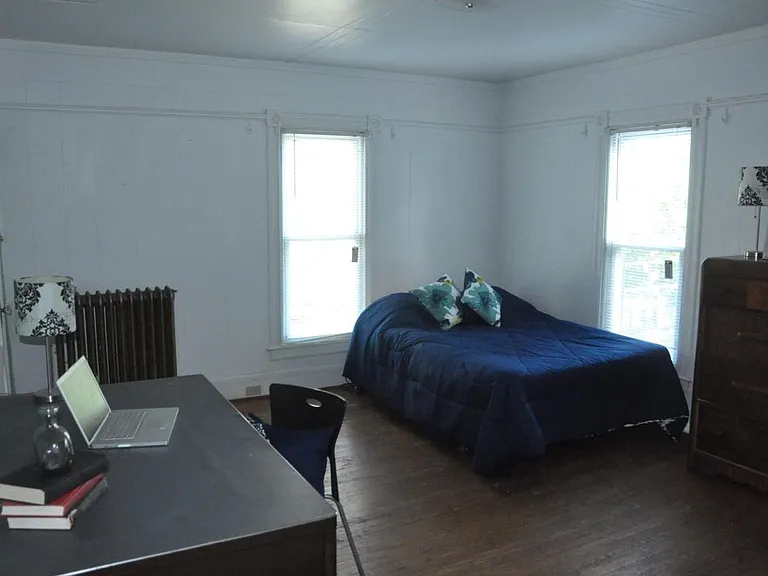 212 Linden Ave #3 — Photo 3