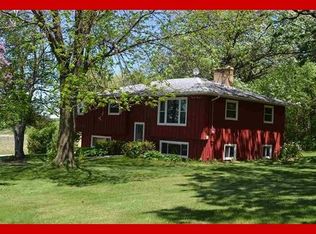 N7706 Newville Rd, Waterloo, WI 53594
