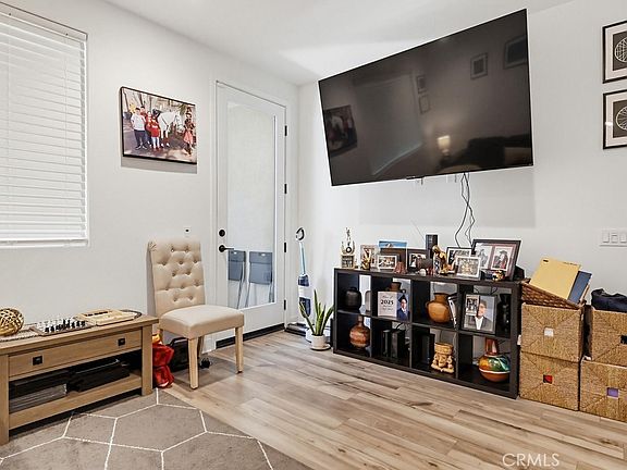 4th image of 2538 Valentina Way #5