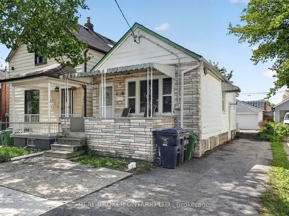 238 Chambers Ave, Toronto, ON M6M 3L5