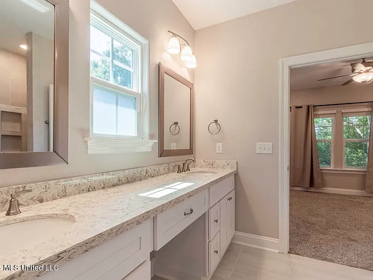 11982 W Landon Green Cir — Photo 31
