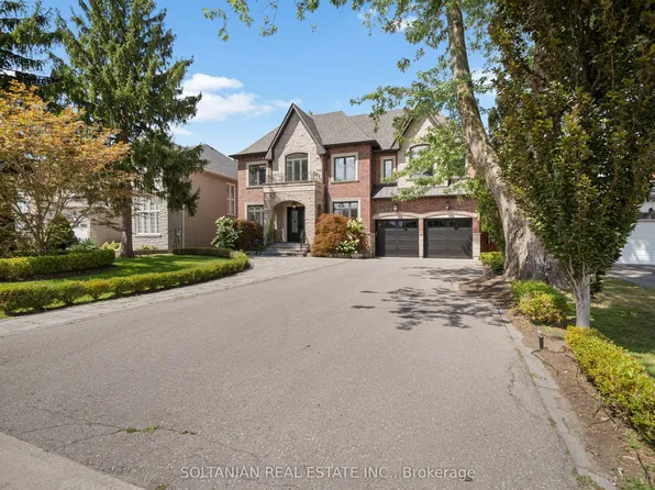 74 Yongehurst Rd, Richmond Hill, ON L4C 3T2