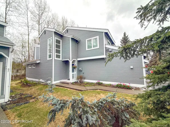 6614 Cimarron Cir, Anchorage, AK 99504