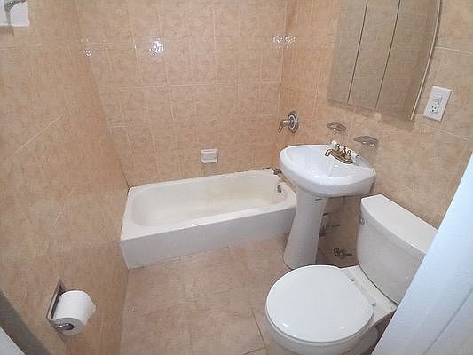 3rd image of 755 9th Ave #1D