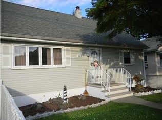 242 Ford Ave, Fords, NJ 08863