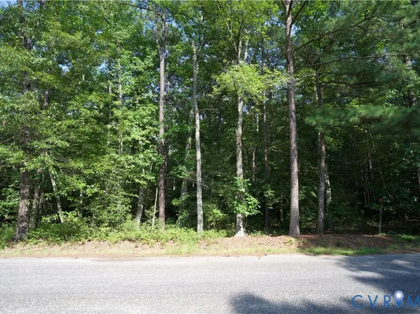 5901 Richland Rd, Chesterfield, VA 23832