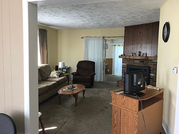4th image of 827 N Michigan Ave Lot 25