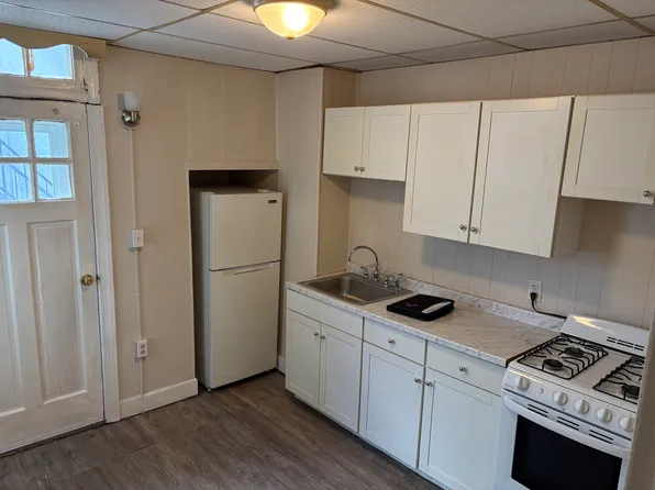 159 W King St APT A1, York, PA 17401