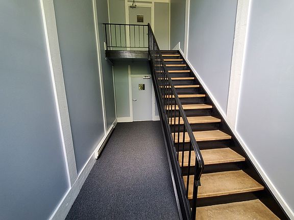 4th image of 4608 Northfox Ln Unit C3
