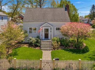 5 Woodcrest Rd, Fairfield, CT 06824