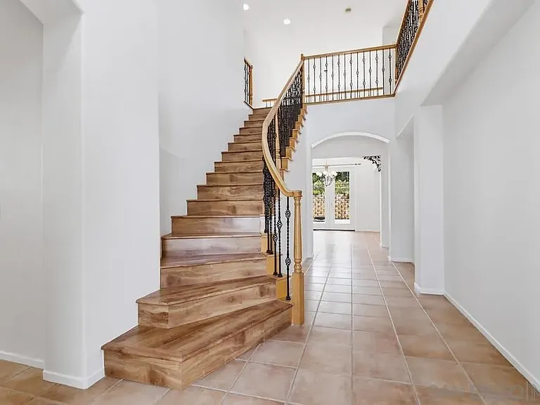 1762 Bramblewood Ct — Photo 37