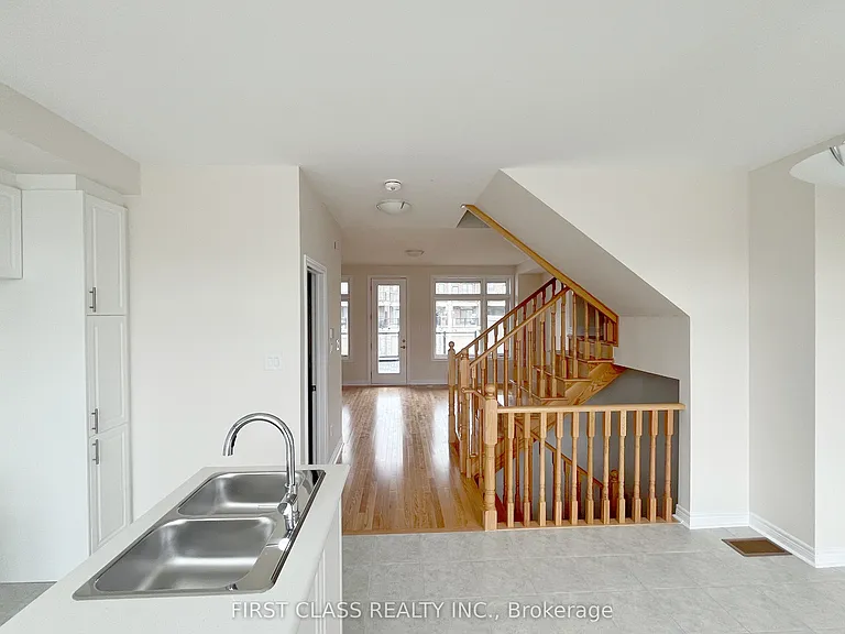 33 Mumbai Dr — Photo 10