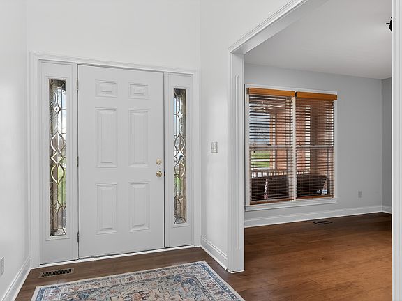 5th image of 8604 Roth Farm Ln