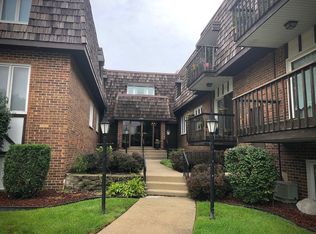 2300 W Talcott Rd APT 1A1, Park Ridge, IL 60068