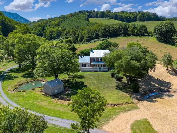 504 Springbranch Rd, Lexington, VA 24450