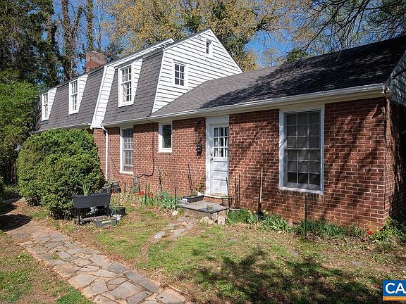 3rd image of 2401 Fontaine Ave