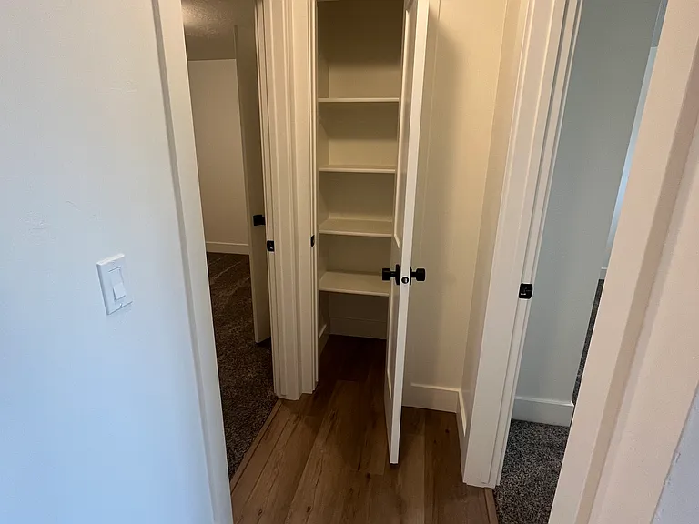 193 N 130 E #193 — Photo 4