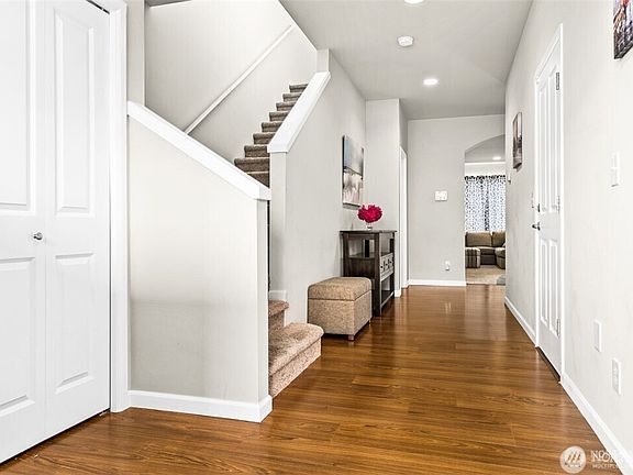 3rd image of 1112 27th Street NW