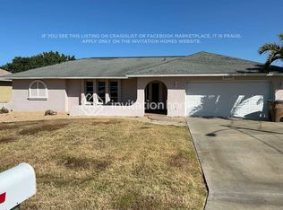 3875 SE 7th Pl, Cape Coral, FL 33904
