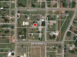 513 S Aurora Ave, Geary, OK 73040