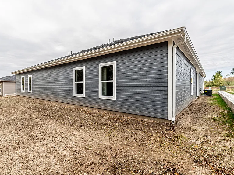 1705 Kenneth Dr — Photo 29