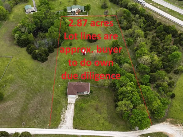 1534 Sunny Acres Place, Bolivar, MO 65613