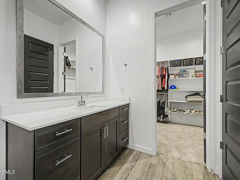 3825 W Buist Ave — Photo 19