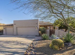802 E Vault Mine Ct, Green Valley, AZ 85614