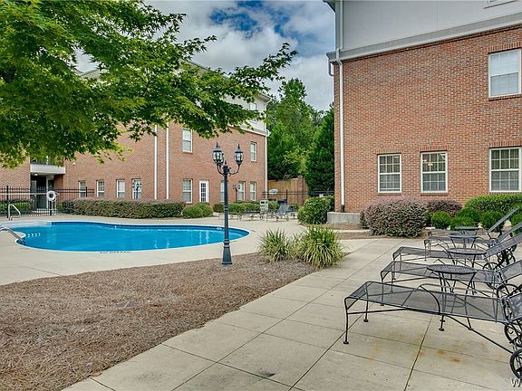 4th image of 3218 Veterans Memorial Pkwy APT 512