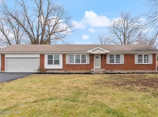 168 Centerview Dr, Shepherdsville, KY 40165