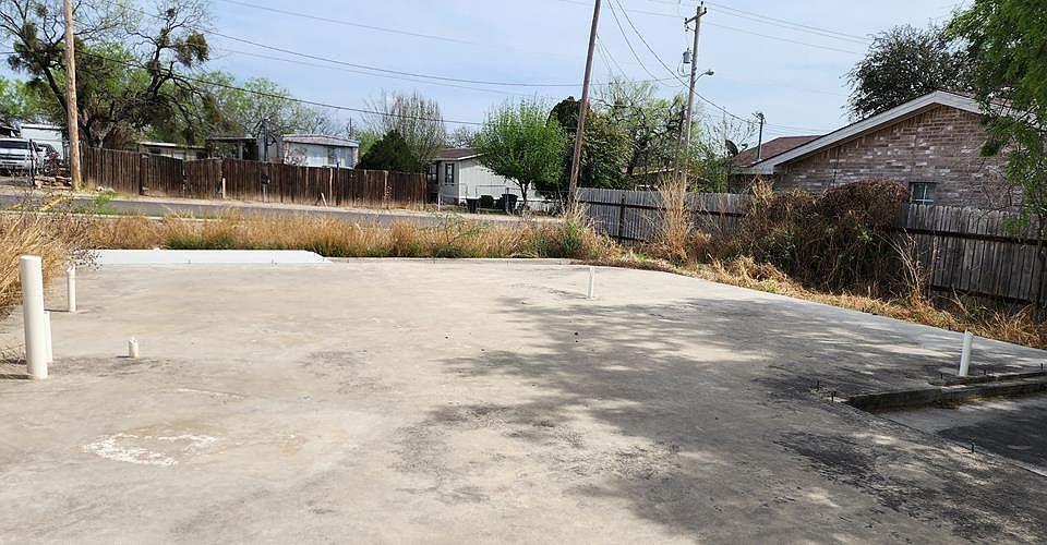1st image of 2753 Barrera St