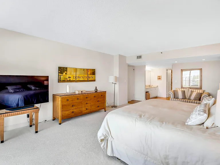 4301 N Ocean Blvd #1002 — Photo 20