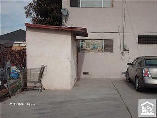 2nd image of 152 W 89th St