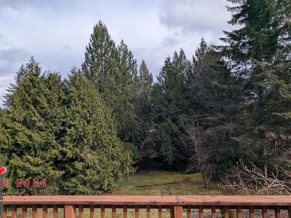 2150 Lakemoor Dr SW, Olympia, WA 98512