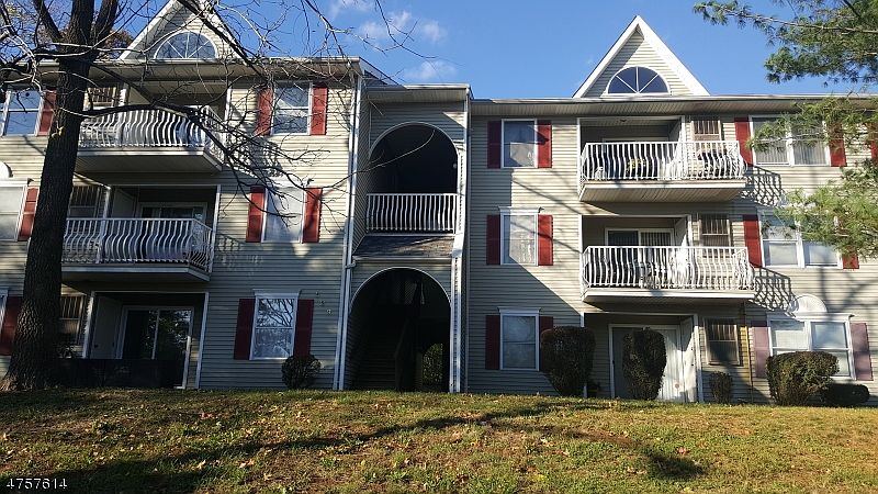 1st image of 539 Union Ave, C0012