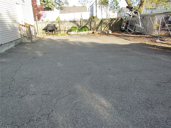 5th image of 14 Saratoga St