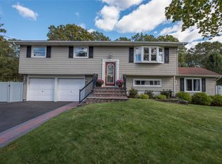 1011 Montauk Ave, Islip Terrace, NY 11752