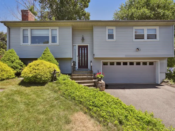 61 Mountain View Drive, Brookfield, CT 06804