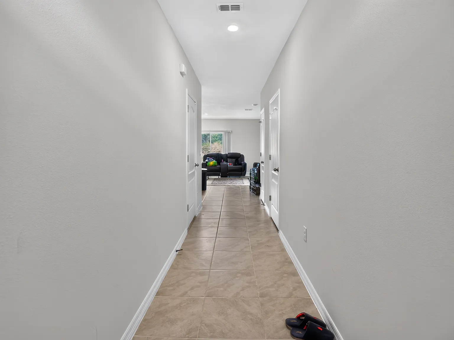 3 bed, 1463 sqft, $1,899 — Photo 4
