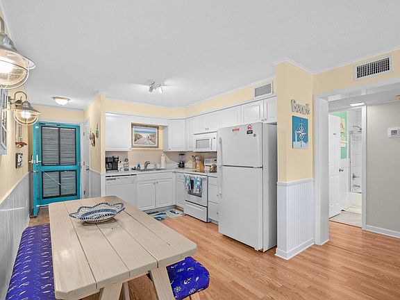 4th image of 4509 Ocean Blvd. S #A-2