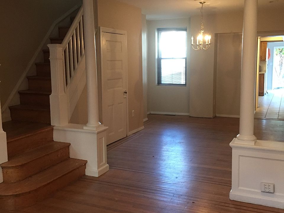 1st image of 1113 E Columbia Ave