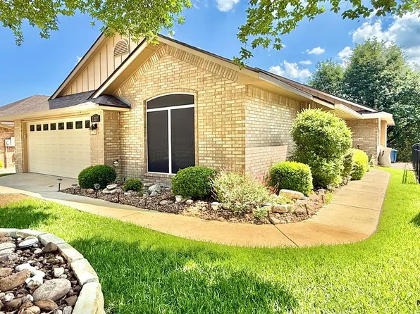 1217 Victory Ln, Kerrville, TX 78028