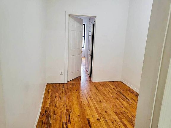 4th image of 157 E 118th St APT 4