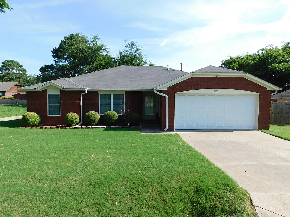 2300 Moody Rd