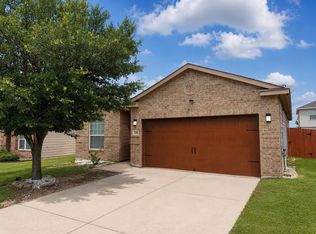 128 Robertson Ln, Jarrell, TX 76537