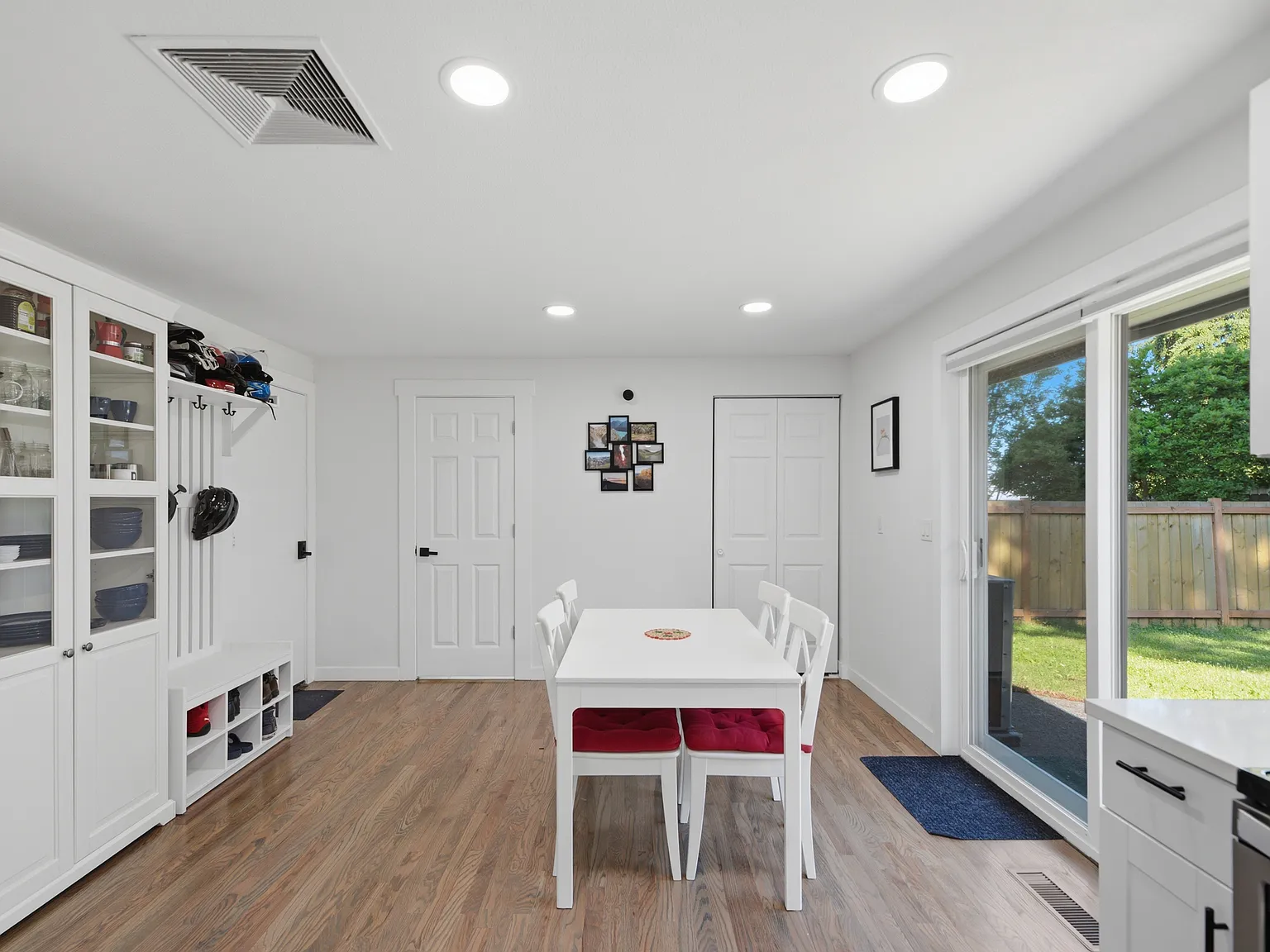 3 bed, 1290 sqft, $3,500 — Photo 4