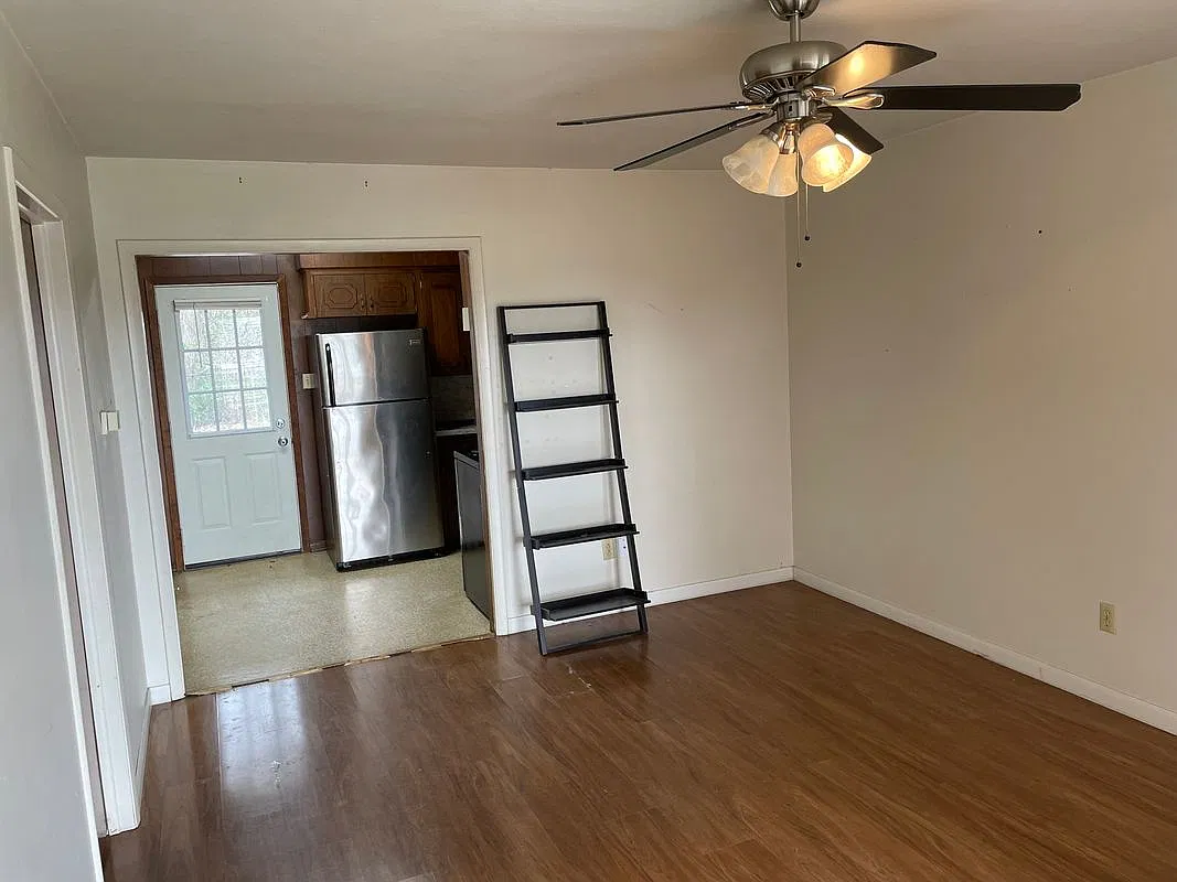 2 bed, 1.0 bath, 1025 sqft, $950 — Photo 4