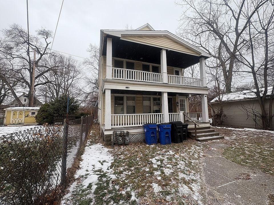 1st image of 634 E 101st St