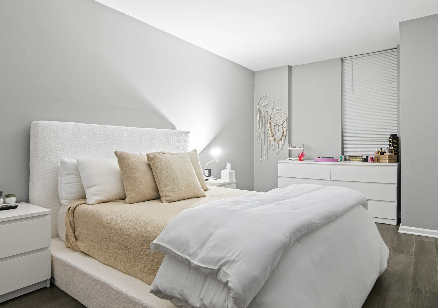 1 bed, 880 sqft, $2,600 — Photo 4